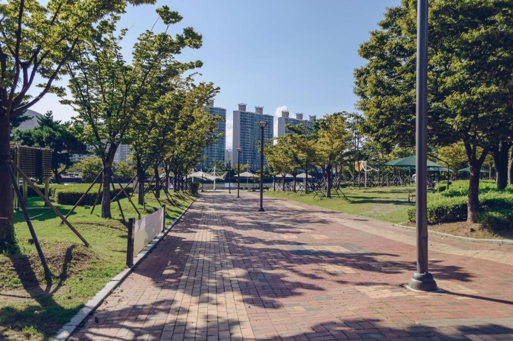 Hotel Foret Premier Haeundae Busan Bagian luar foto
