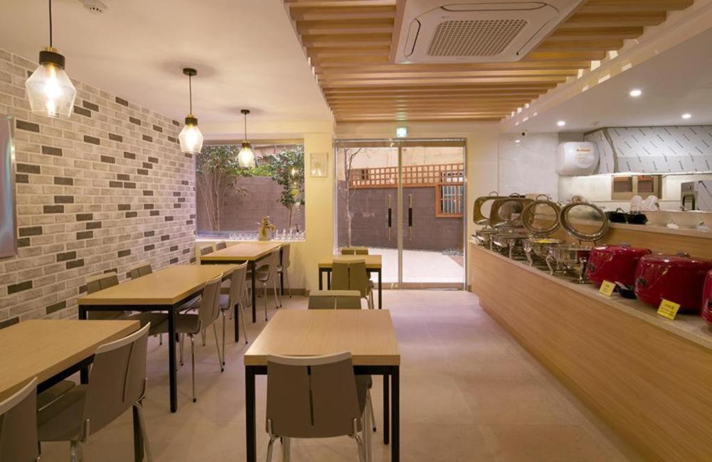 Hotel Foret Premier Haeundae Busan Bagian luar foto