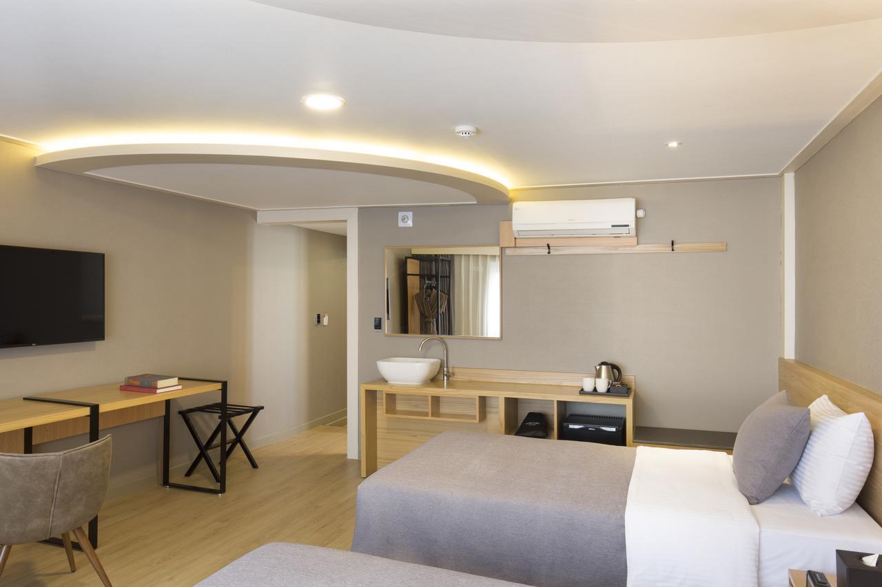 Hotel Foret Premier Haeundae Busan Bagian luar foto
