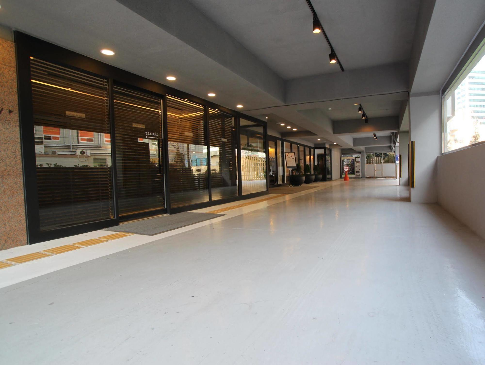 Hotel Foret Premier Haeundae Busan Bagian luar foto